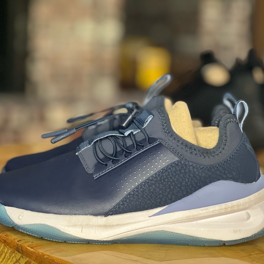 CLOVE Navy Blue Women's Sneakers - Picture 6 of 10